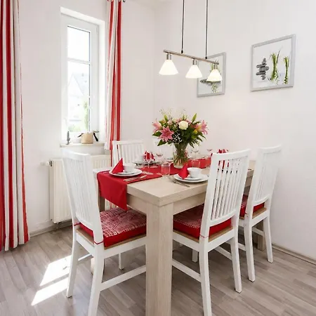Strandschloesschen-haus-ii-we-18-9723 Lejlighed *